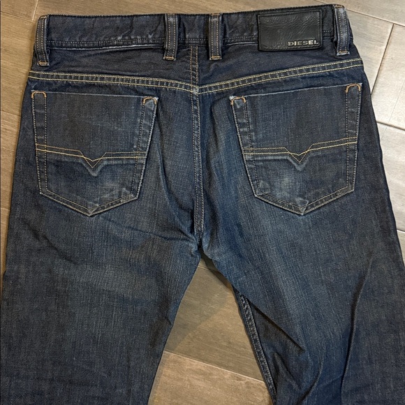 Diesel Viker Dark Wash Jeans SZ 29/32 distressed - Picture 11 of 14
